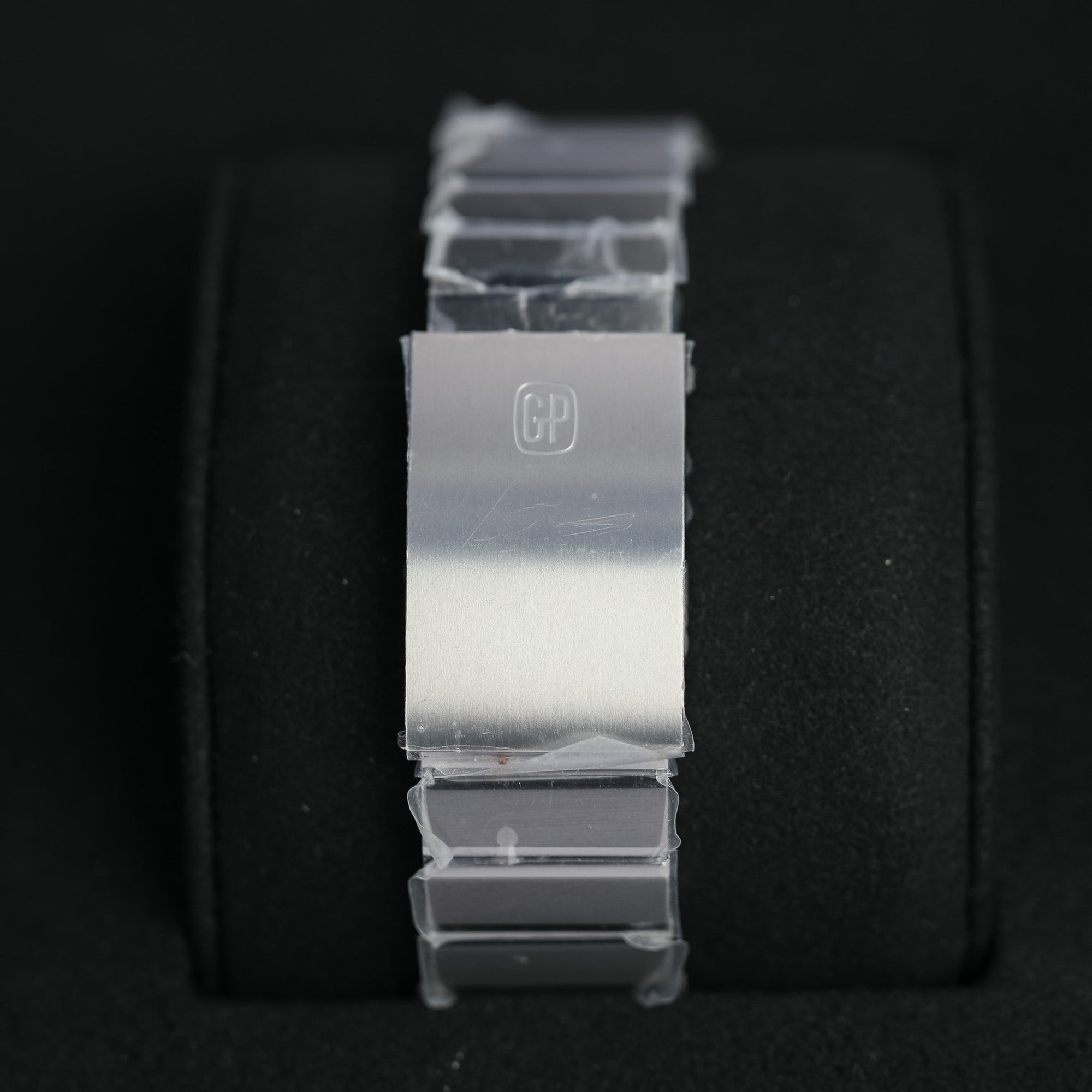 Girard-Perregaux Casquette 2.0 Titanium & Gold 39800-21-3199-6CM - WATCHXNYC
