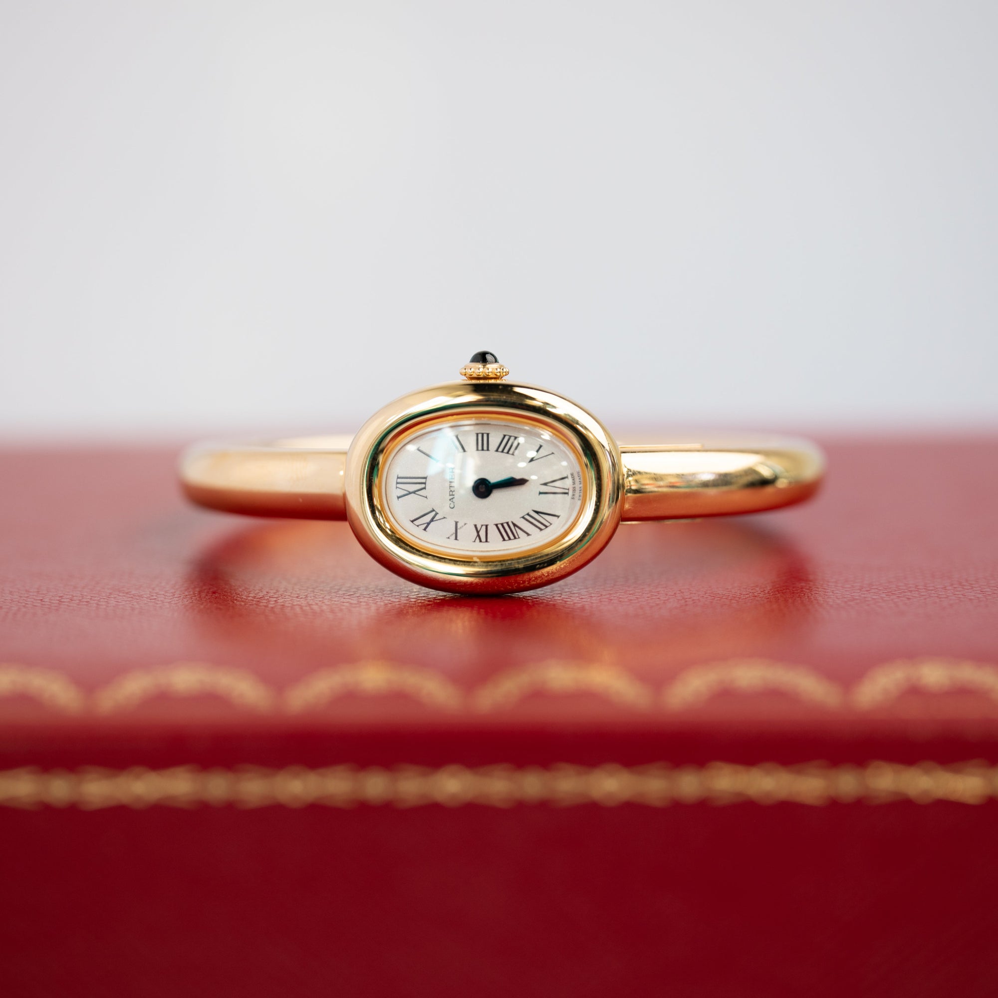 Cartier Baignoire Mini 18k Yellow Gold Silver Dial Bracelet WGBA0045 - WATCHXNYC