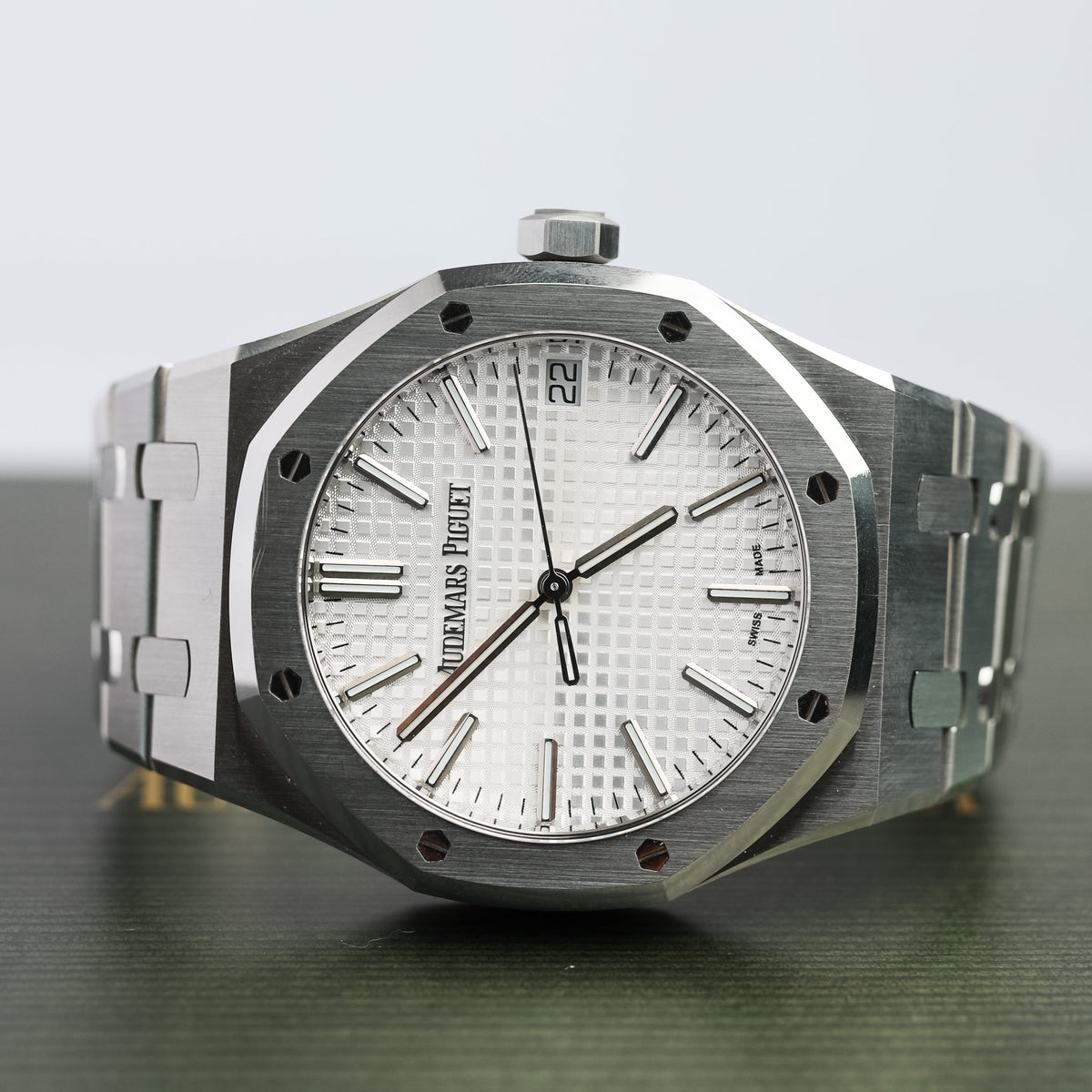 Audemars Piguet Royal Oak 41mm White Dial 15500ST - WATCHXNYC