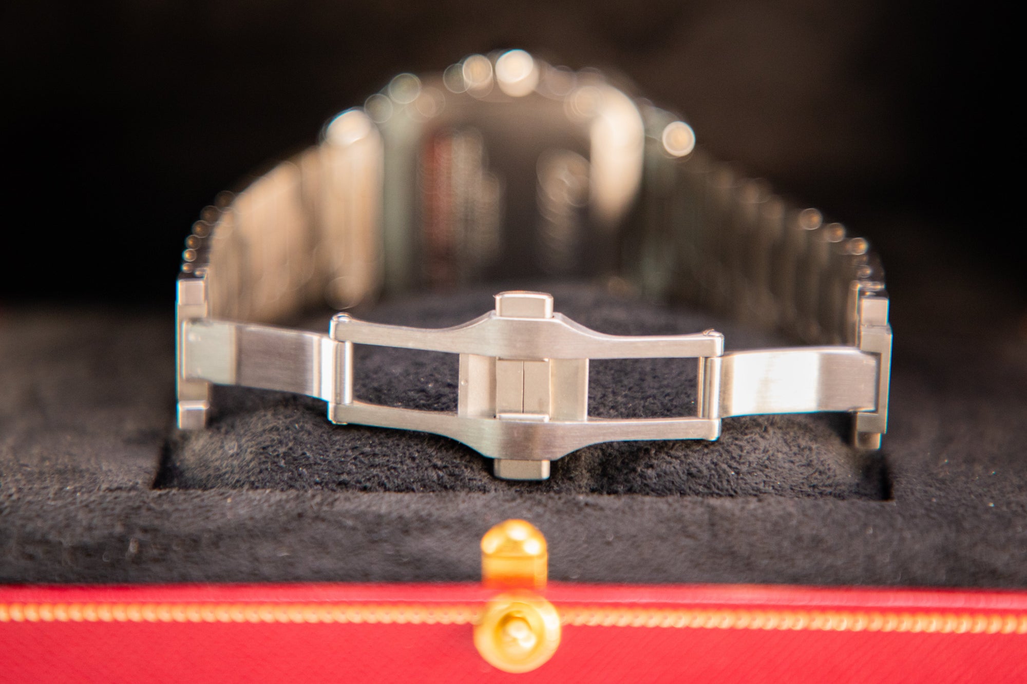 Cartier Santos 41.9 mm x 35.1 mm Medium Steel Silver Dial Bracelet WSSA0029 - WATCHXNYC