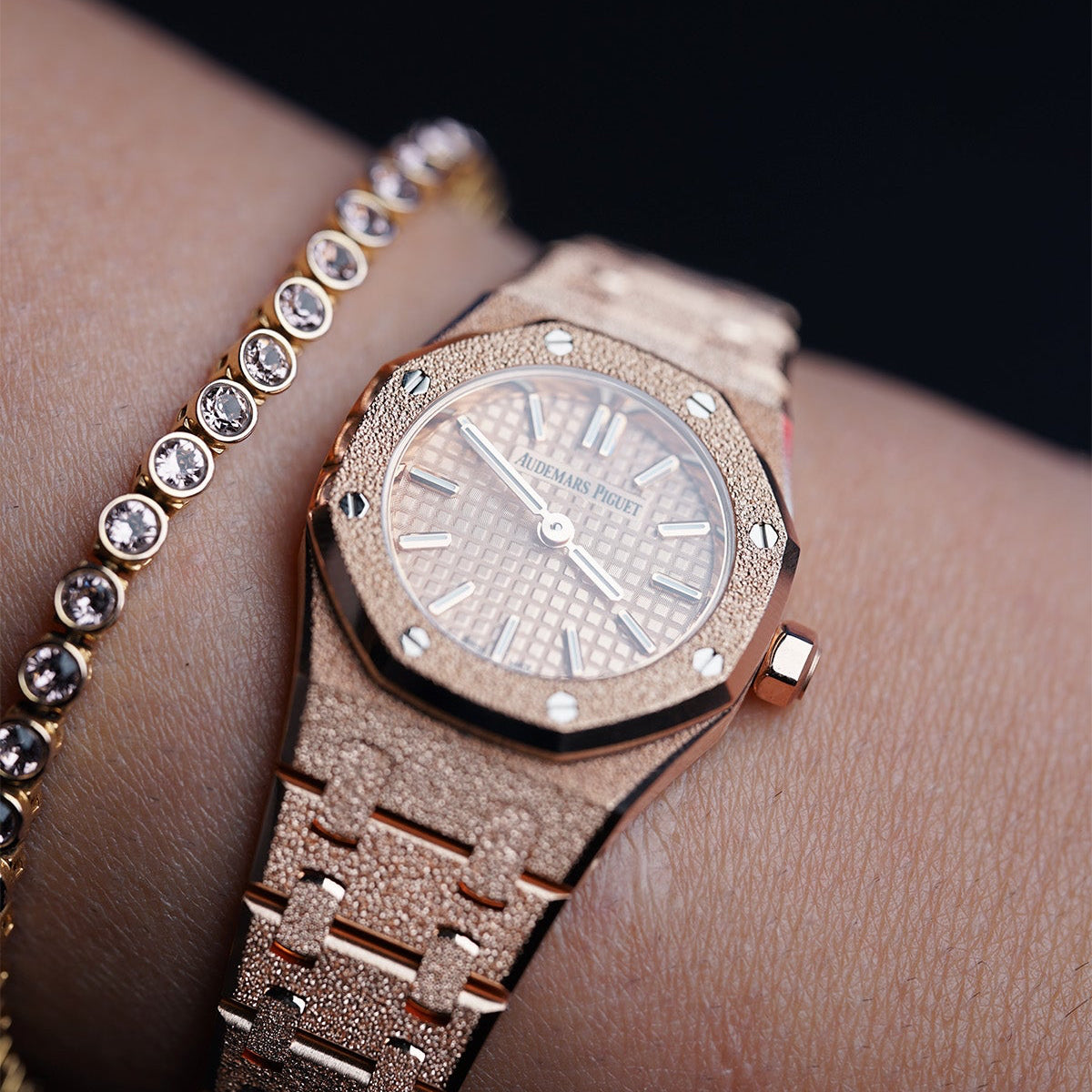 Audemars Piguet Royal Oak Mini Frosted Gold Quartz 23 mm Pink Dial 18-Carat Pink Gold Bracelet 67630OR.GG.1312OR.01 - WATCHXNYC