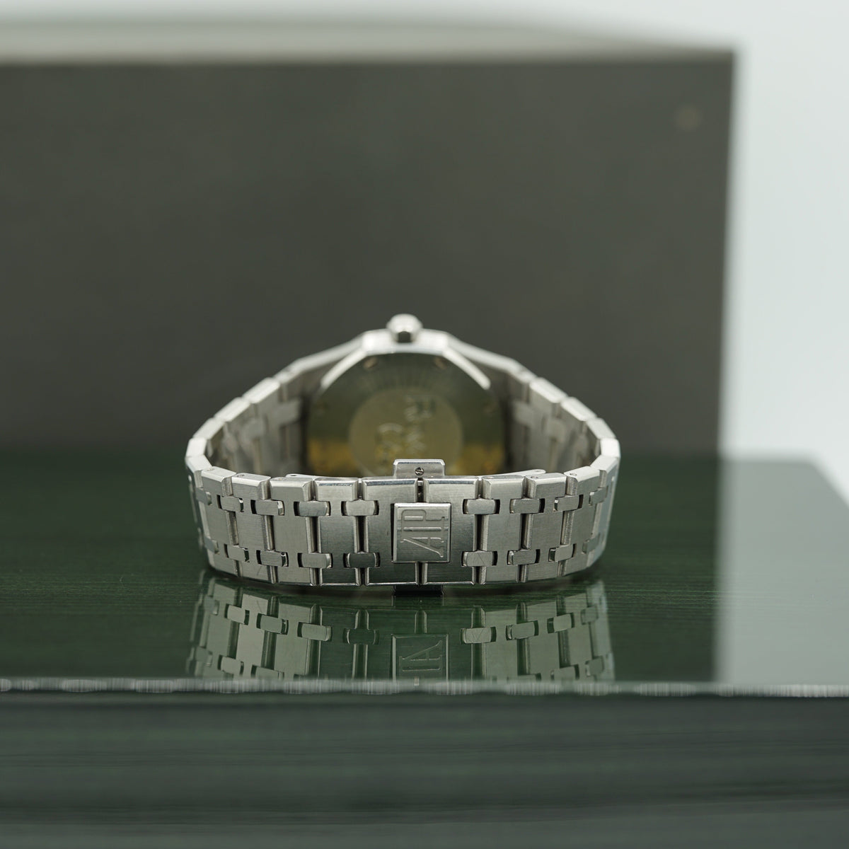 Audemars Piguet Royal Oak Quartz 33 mm Silver Dial with Diamonds Stainless Steel Bracelet 67651ST.ZZ.1261ST.01 - WATCHXNYC