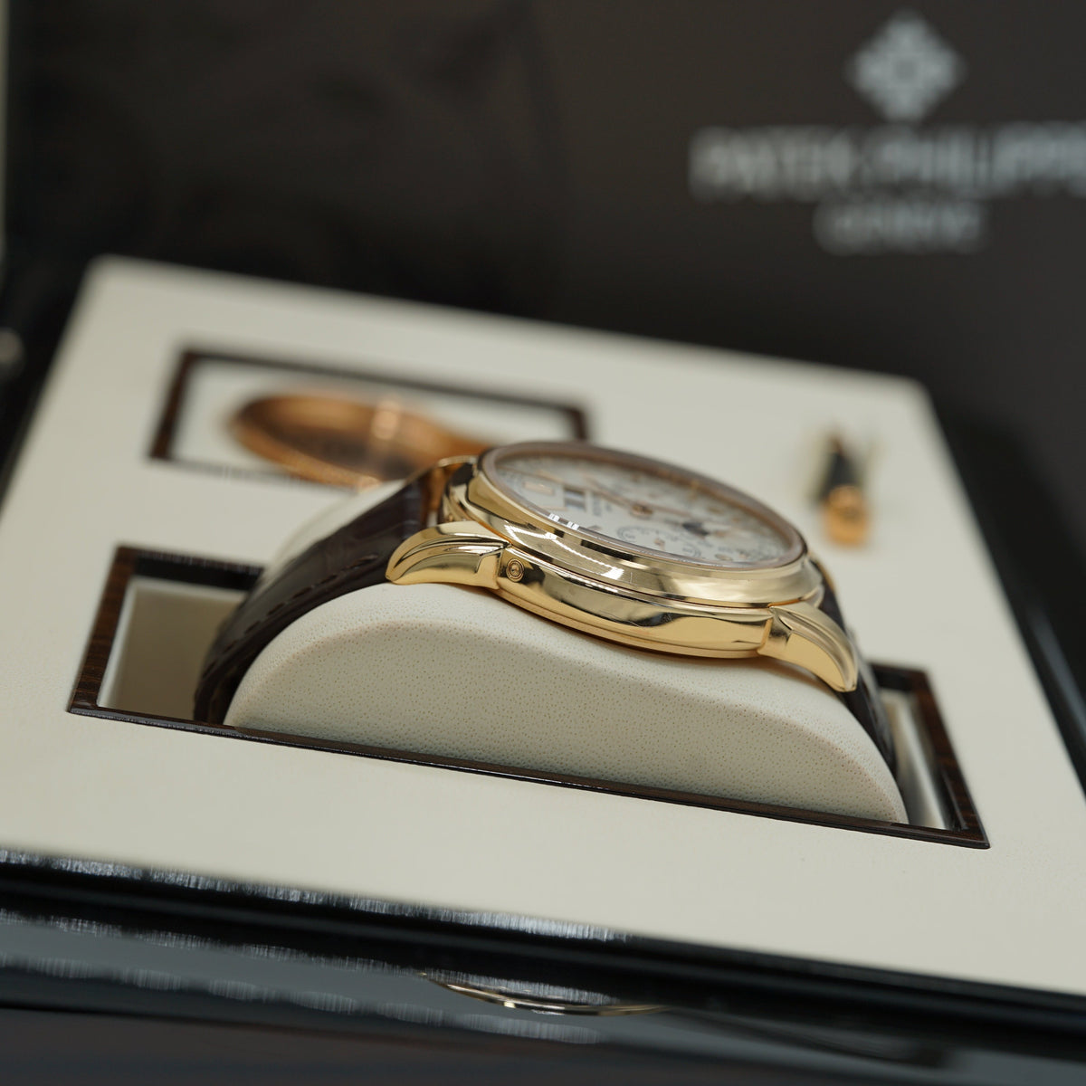5270R-001 - WATCHXNYC