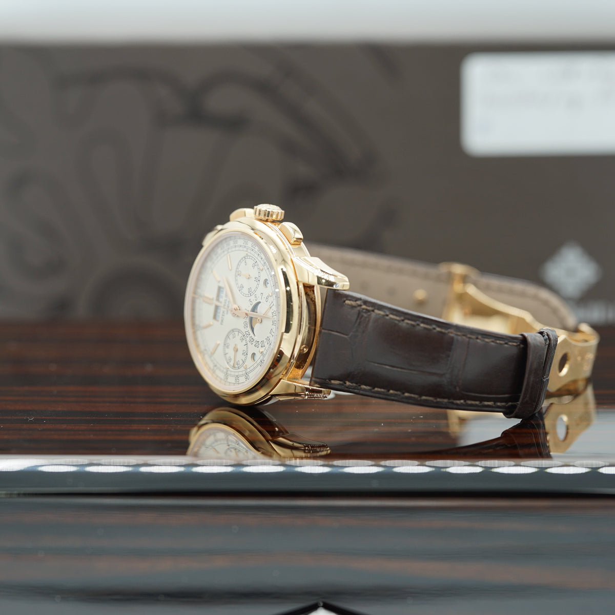 5270R-001 - WATCHXNYC