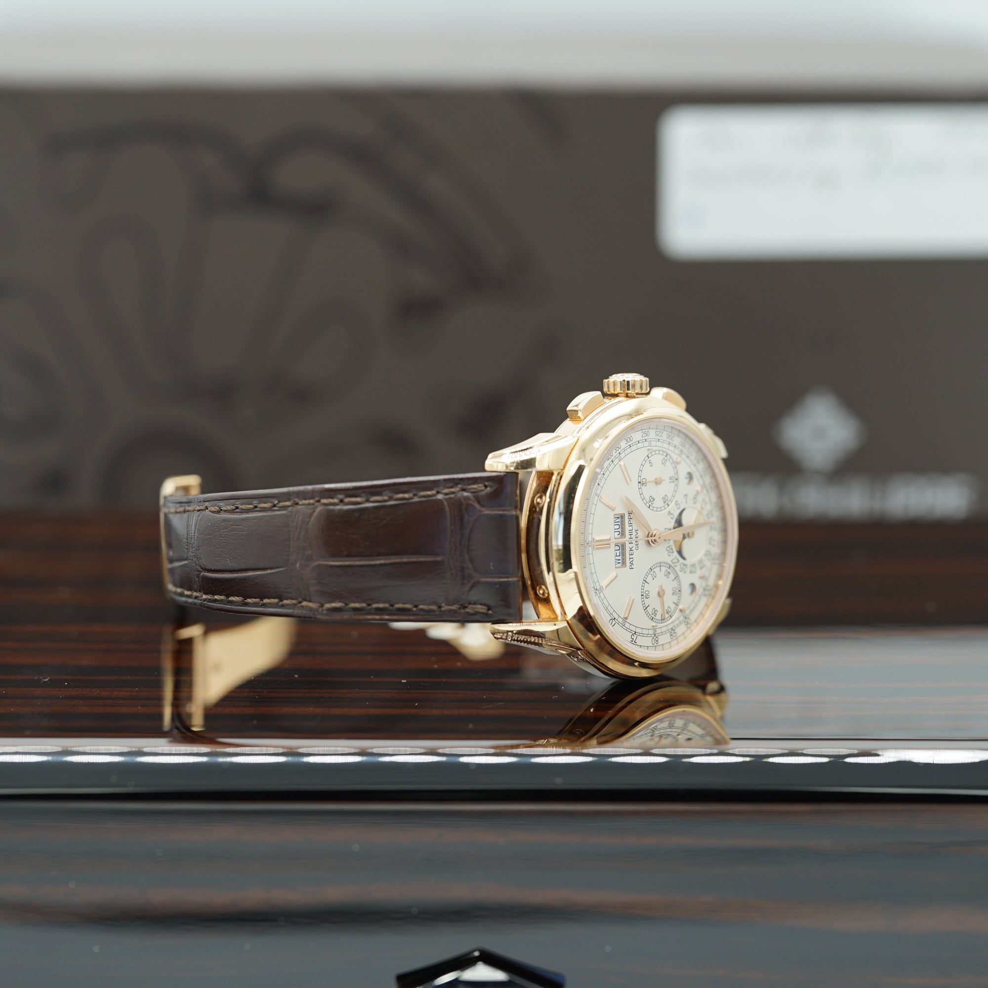 5270R-001 - WATCHXNYC