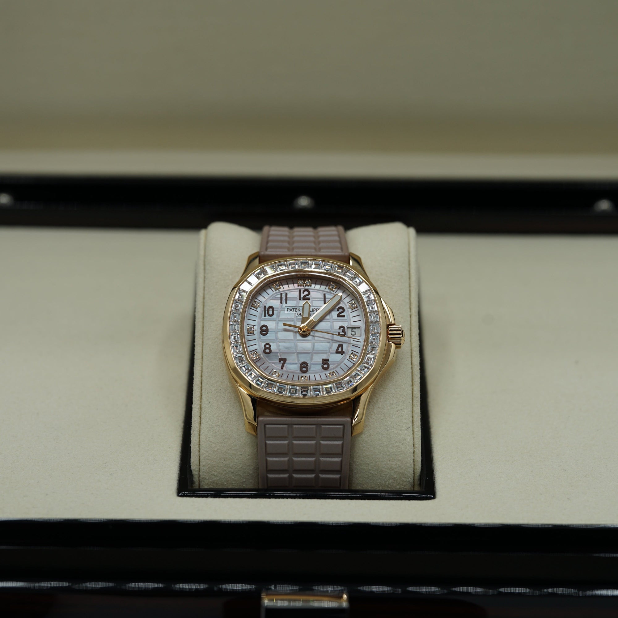 Patek Philippe  Aquanaut 35.6 mm Beige Dial with Diamonds 18K Rose Gold Rubber Strap 5072R-001 - WATCHXNYC