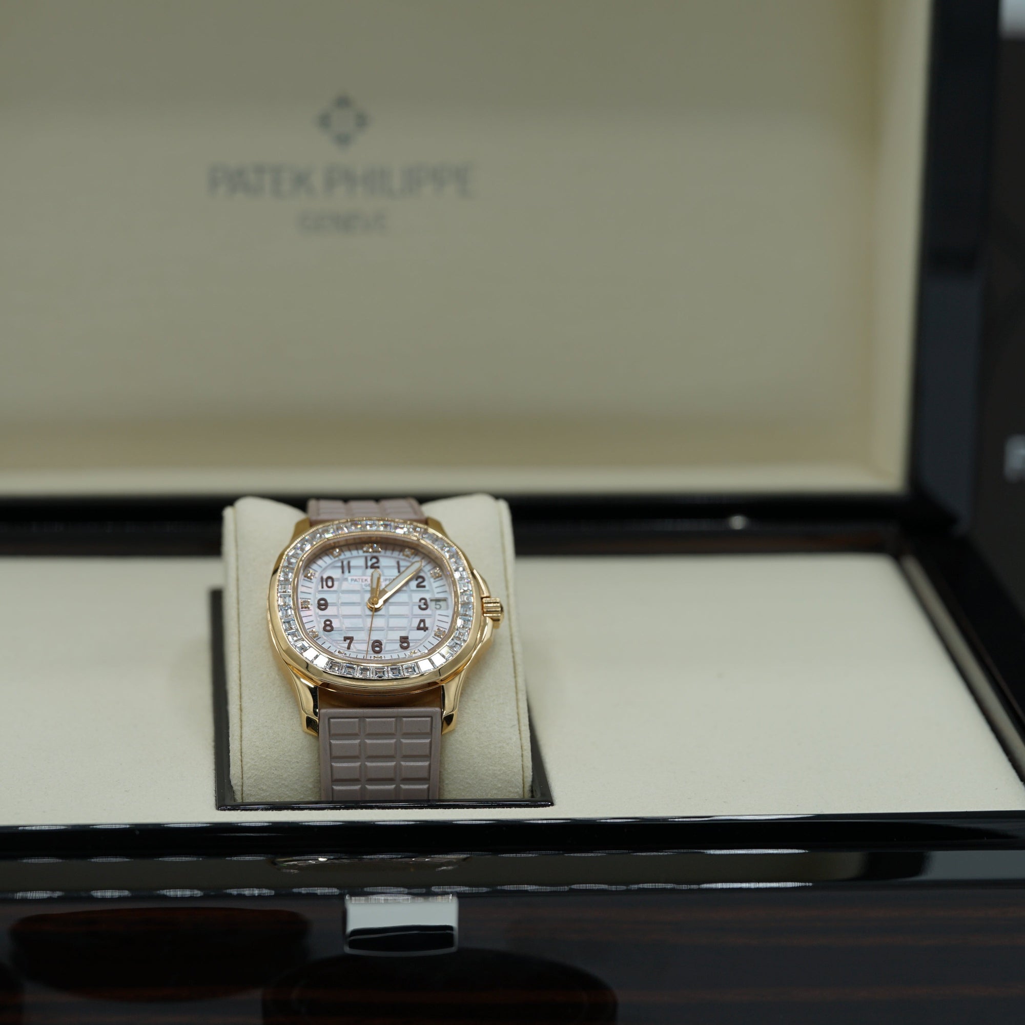 Patek Philippe  Aquanaut 35.6 mm Beige Dial with Diamonds 18K Rose Gold Rubber Strap 5072R-001 - WATCHXNYC