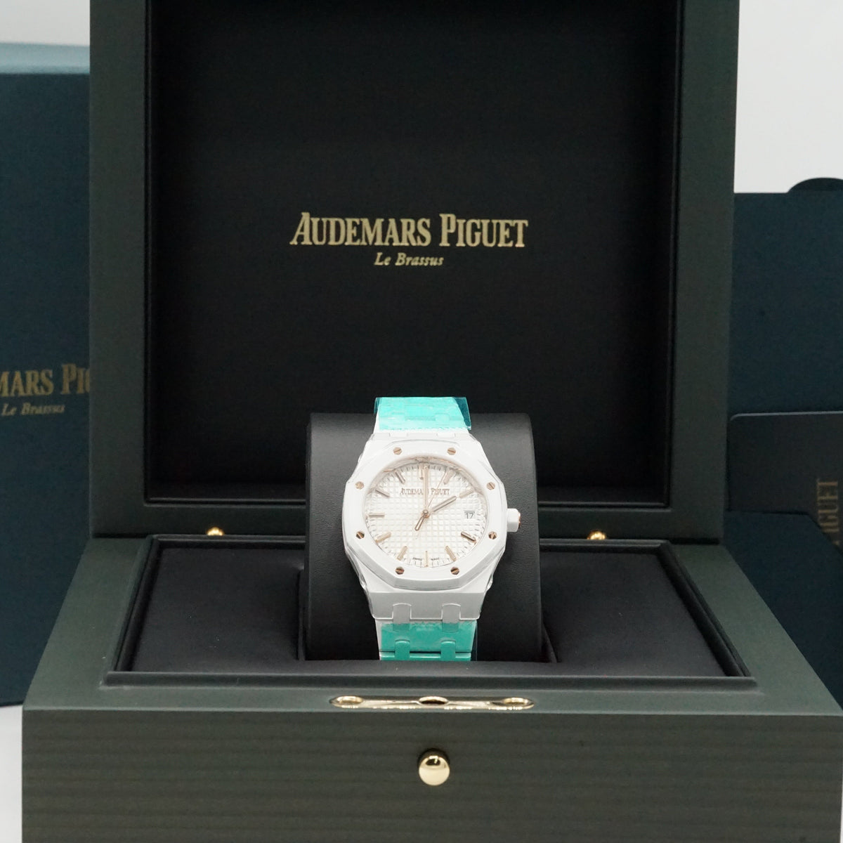 Audemars Piguet Royal Oak Selfwinding 34 mm Silver Dial White Ceramic Bracelet 77350CB.OO.1266CB.01 - WATCHXNYC