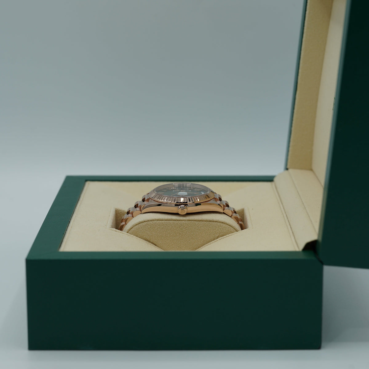 Rolex Oyster 40 mm Olive Green Dial 18 kt Everose Gold President, Semi-Circular Three-Piece Links 228235-0025 - WATCHXNYC