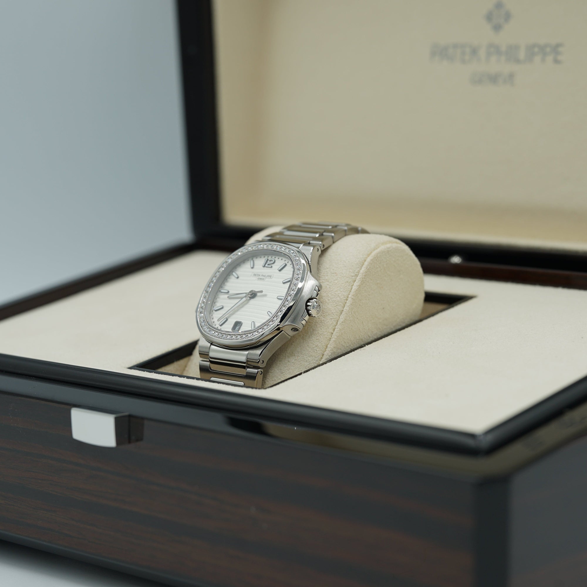 Patek Philippe Nautilus Silver Dial Stainless Steel &amp; Diamond Case/Bracelet 35.2mm 7118-1200A-010 - WATCHXNYC