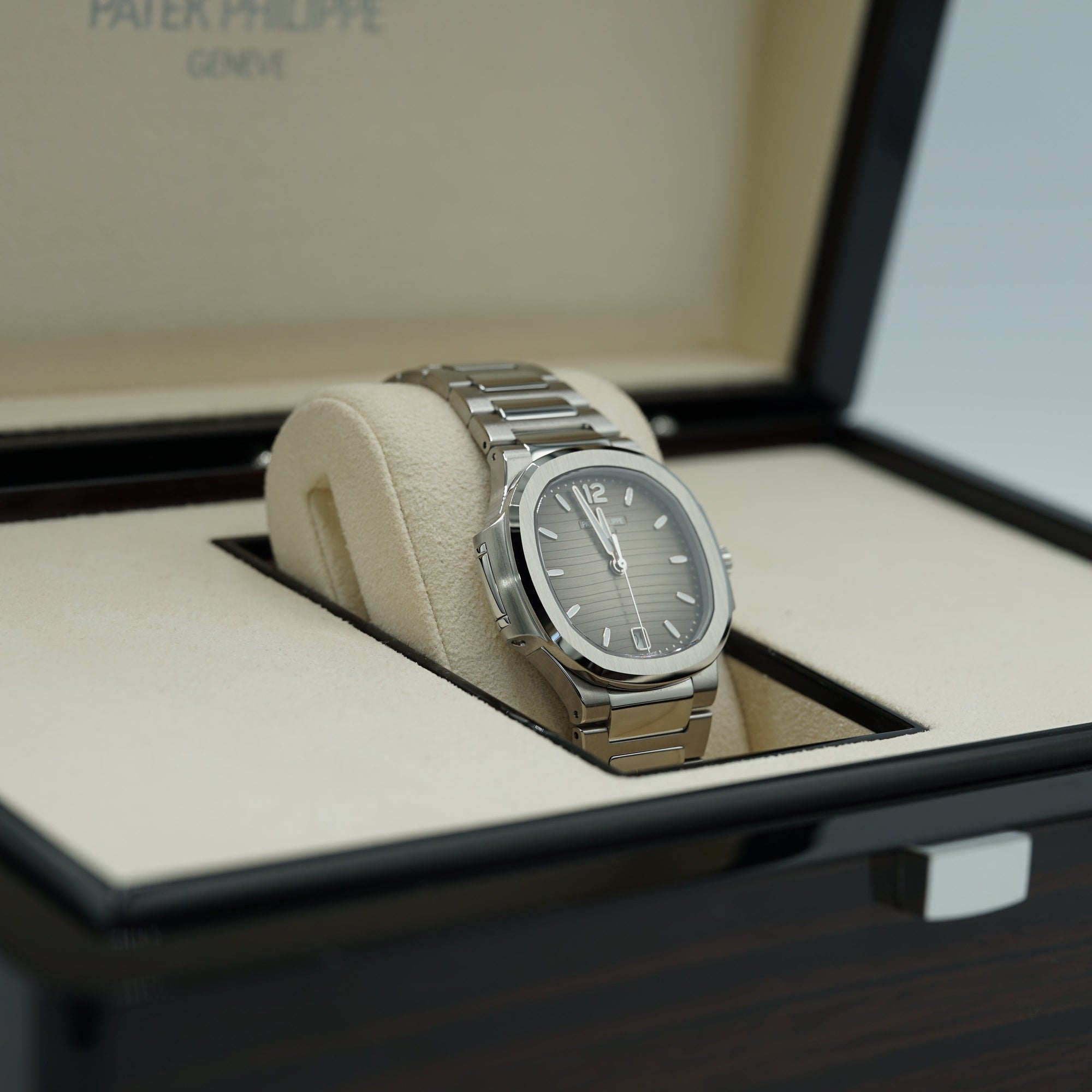 Patek Philippe Nautilus 35.2 mm Gray Dial Stainless Steel Bracelet 7118/1A-011 - WATCHXNYC