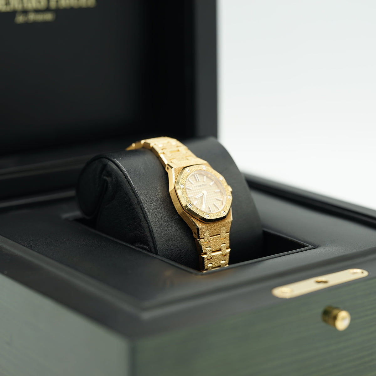 Audemars Piguet Royal Oak Mini Frosted Gold Quartz 23 mm Yellow Dial 18-Carat Yellow Gold Bracelet 67630BA.GG.1312BA.01 - WATCHXNYC