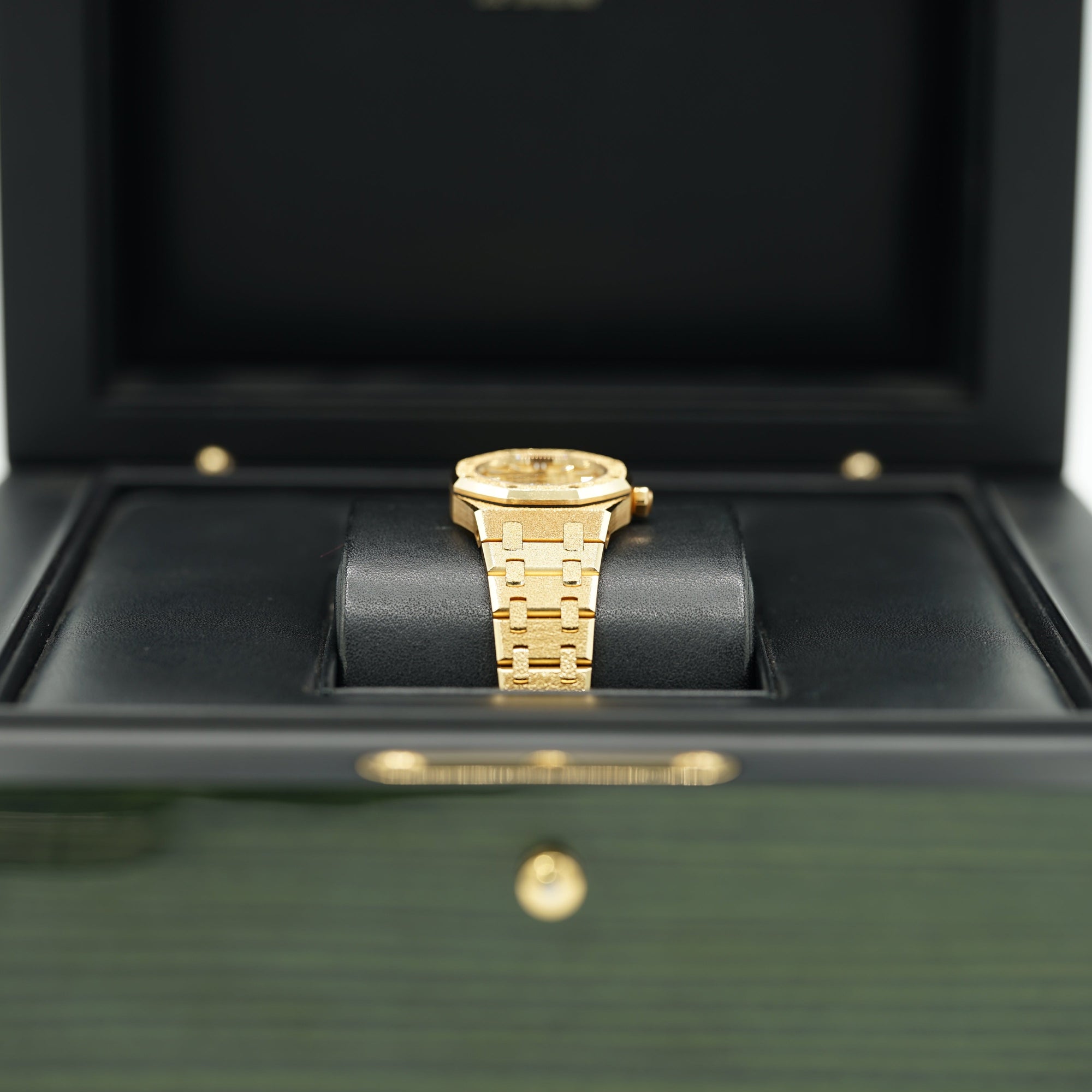 Audemars Piguet Royal Oak Mini Frosted Gold Quartz 23 mm Yellow Dial 18-Carat Yellow Gold Bracelet 67630BA.GG.1312BA.01 - WATCHXNYC