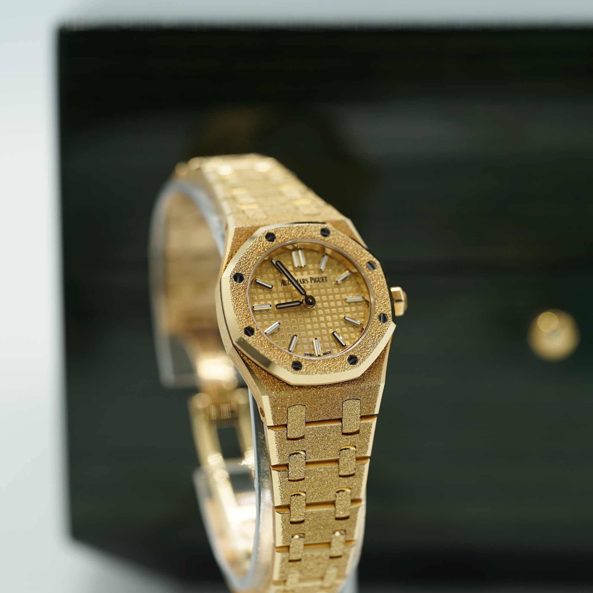 Audemars Piguet Royal Oak Mini Frosted Gold Quartz 23 mm Yellow Dial 18-Carat Yellow Gold Bracelet 67630BA.GG.1312BA.01 - WATCHXNYC