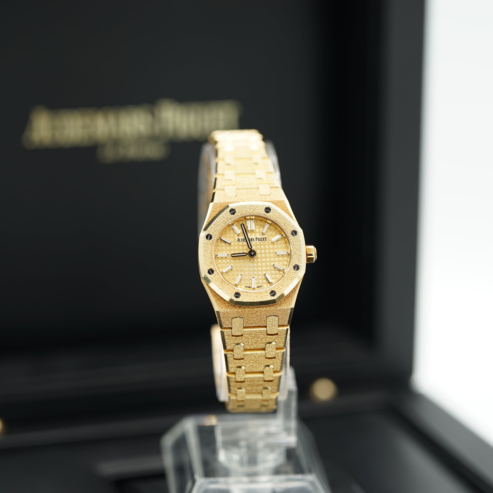 Audemars Piguet Royal Oak Mini Frosted Gold Quartz 23 mm Yellow Dial 18-Carat Yellow Gold Bracelet 67630BA.GG.1312BA.01 - WATCHXNYC