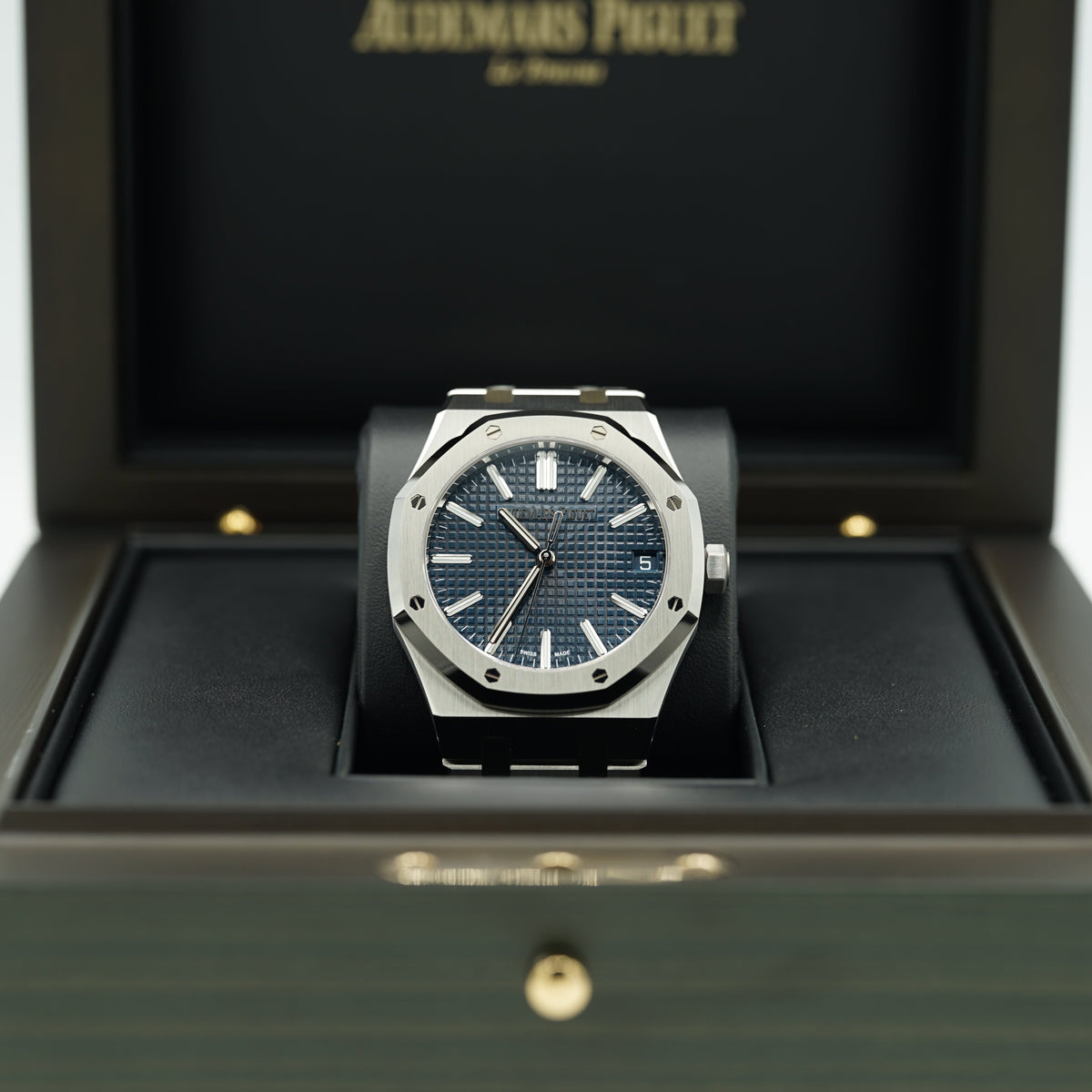 Audemars Piguet Royal Oak Selfwinding 41 mm Blue  Dial Stainless Steel Bracelet 15510ST.OO.1320ST.06 - WATCHXNYC