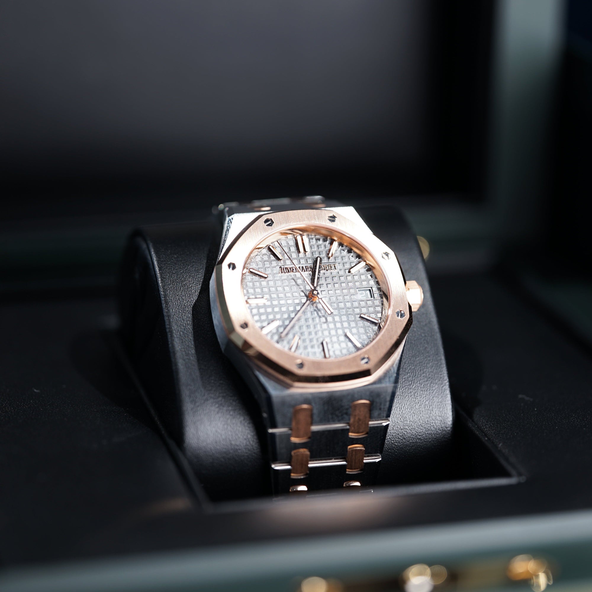 Audemars Piguet Royal Oak Selfwinding 34 mm Grey Dial Stainless Steel with 18k Pink Gold Bracelet 77450SR.OO.1361SR.03 - WATCHXNYC