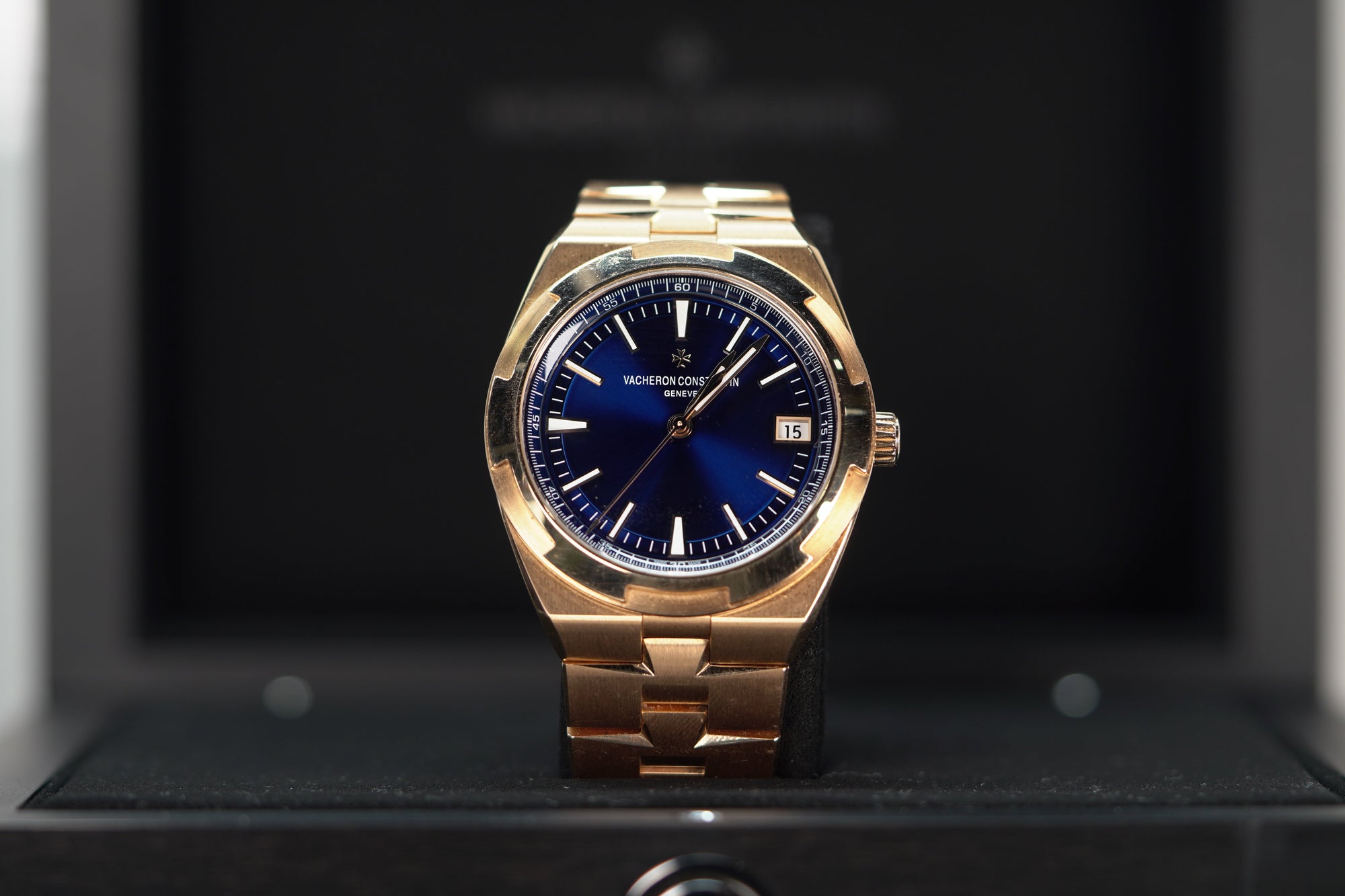 Vacheron Constantin Overseas self-winding 34.5 mm Blue Dial 18K Pink Gold Bracelet 4600V/200R-B979 - WATCHXNYC