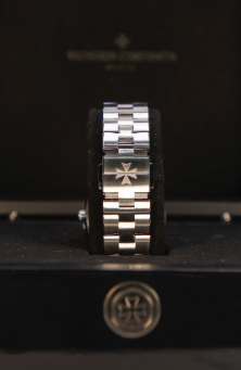 Vacheron Constantin Overseas quartz 33 mm Black Dial with Diamonds Stainless Steel Bracelet 1205V/100A-B591 - WATCHXNYC